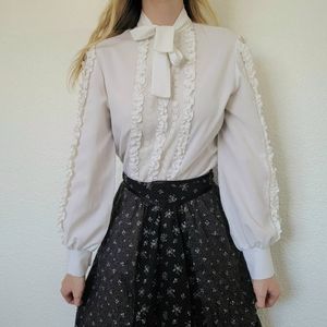 Vintage 1970s Edwardian Cottagecore White Blouse